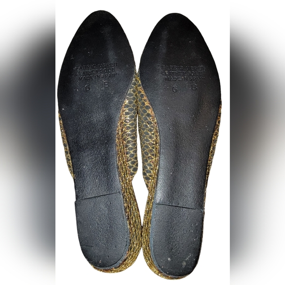 Jacques Levine Gold Woven Round Toe Mules - Picture 2 of 4